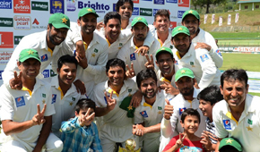 Brilliant Younus Guides Pakistan To Series Win